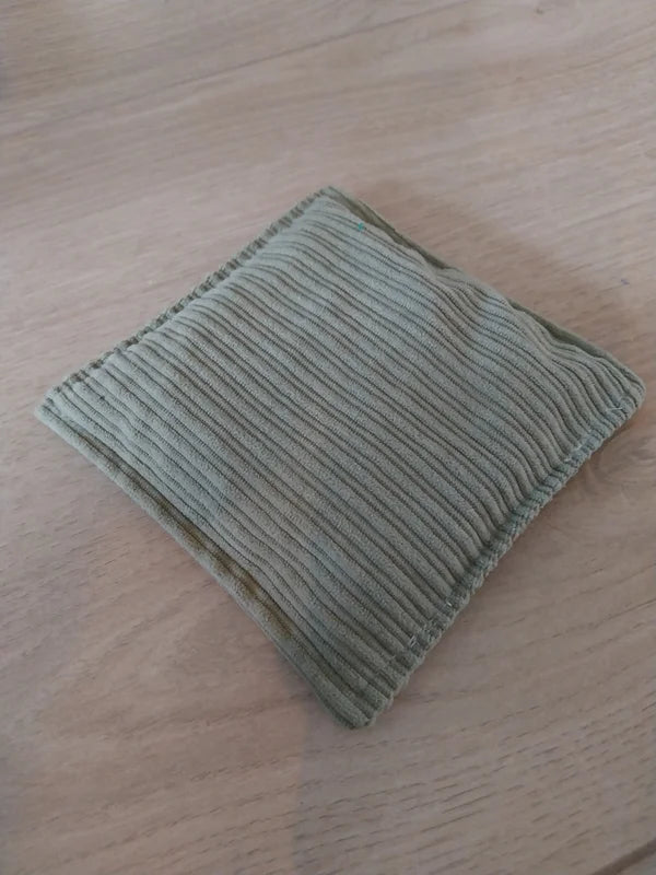 Olijf groen rib pittenzakje
