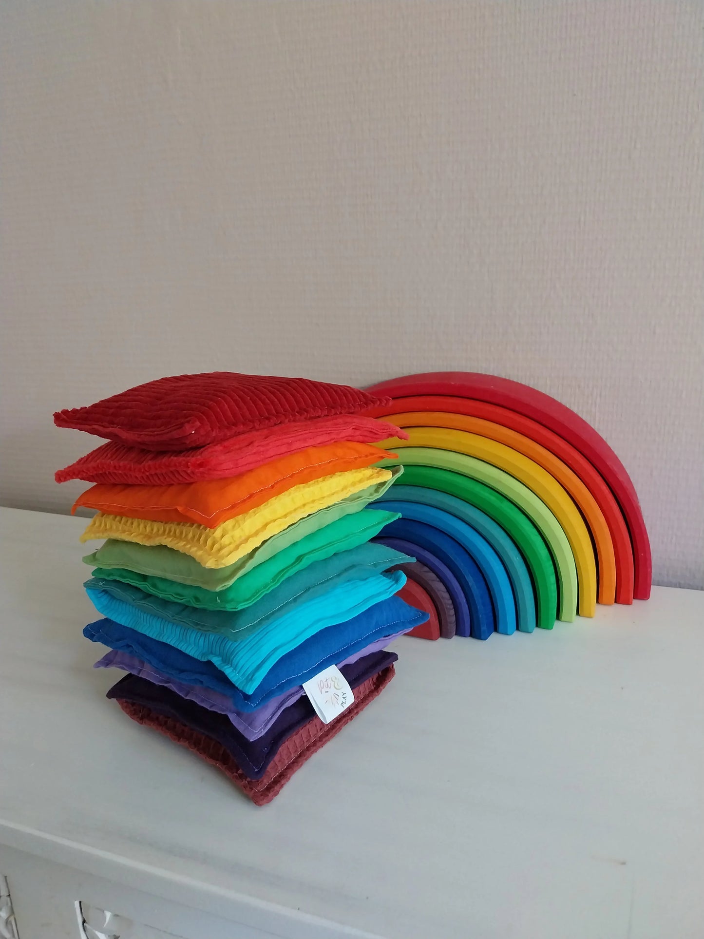 🌈 Sensorische Pittenzakjes – Set van 12 Regenboog Pittenzakken – Combineer met Grimm’s Regenboog & Stapelstein - Pit and play