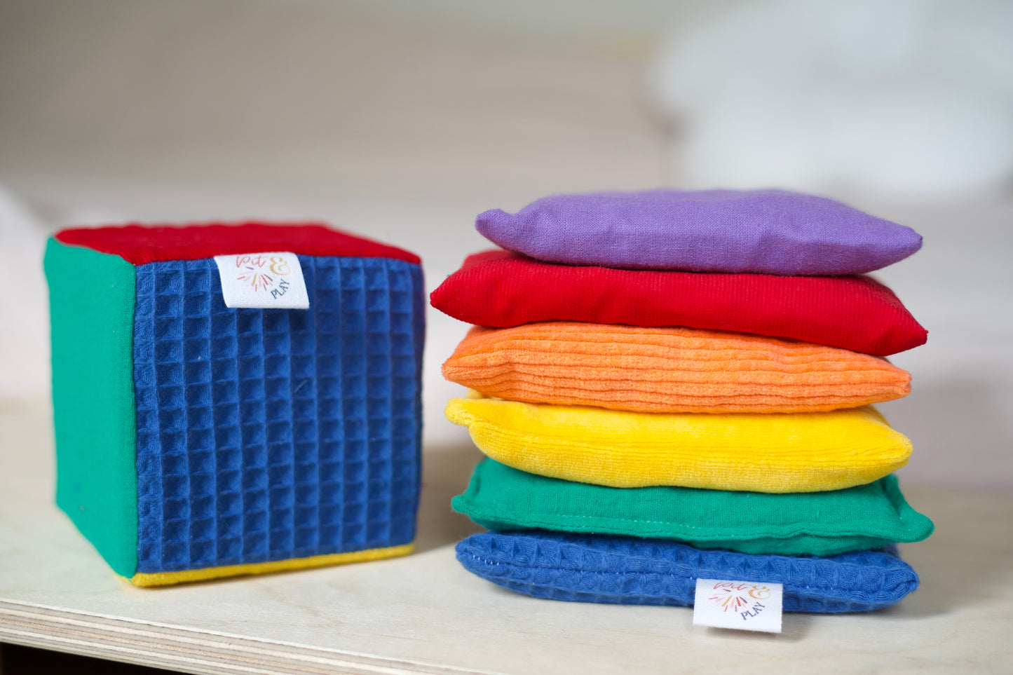 Regenboog pittenzakjes + dobbelsteen pakket - Pit and play