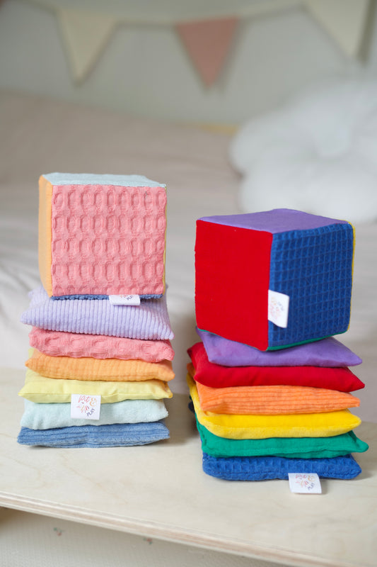 Pastel blauw pittenzakje Stapelstein - Pit and play