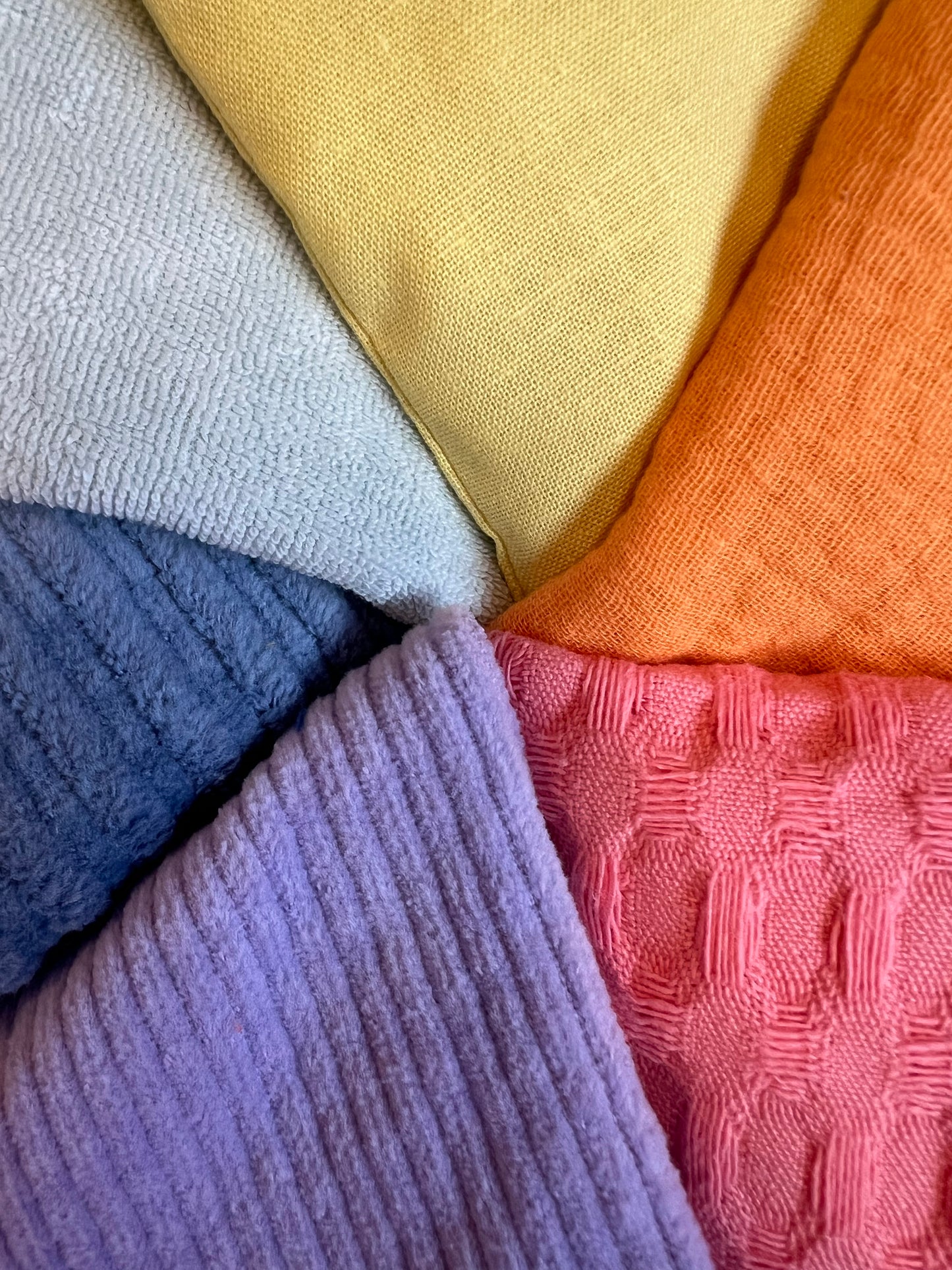 Pastel speelgoed cadeau pakket met GRATIS super confetti pittenzakje