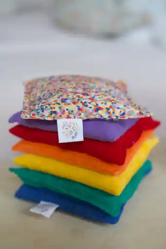 Regenboog speelgoed cadeau pakket met GRATIS super confetti pittenzakje