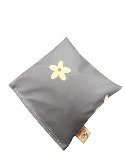 Waterafstotend pittenzakje bloemen blauw